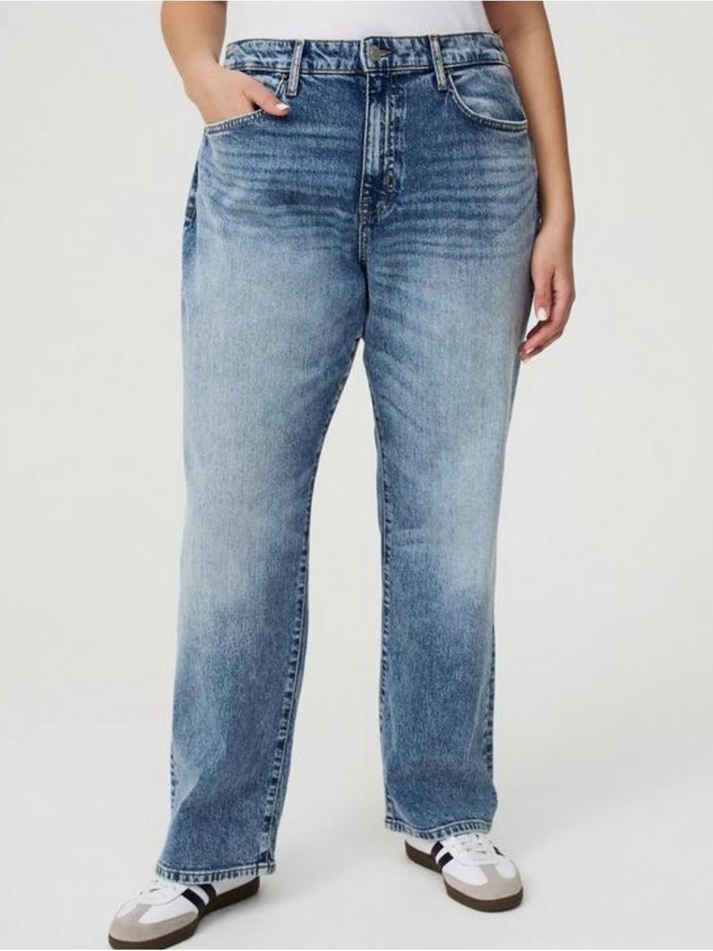 Torrid High-Rise Baggy Straight Jeans with Studded Back Pockets – Size 12R